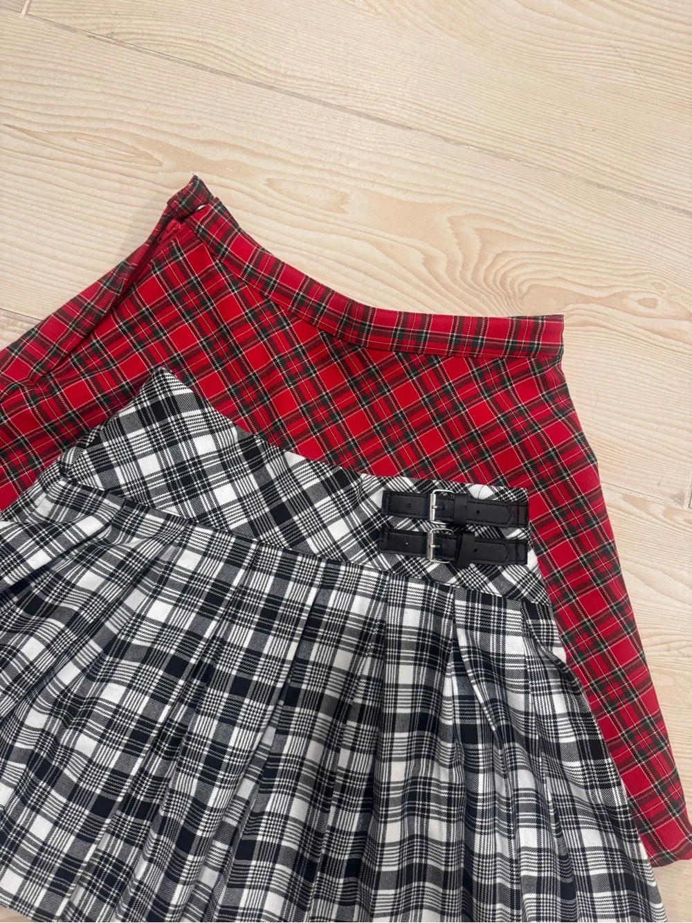 2 Skirt Bundle – H&M Red Tartan + Zara Black & White Plaid Size 14 / 13–14